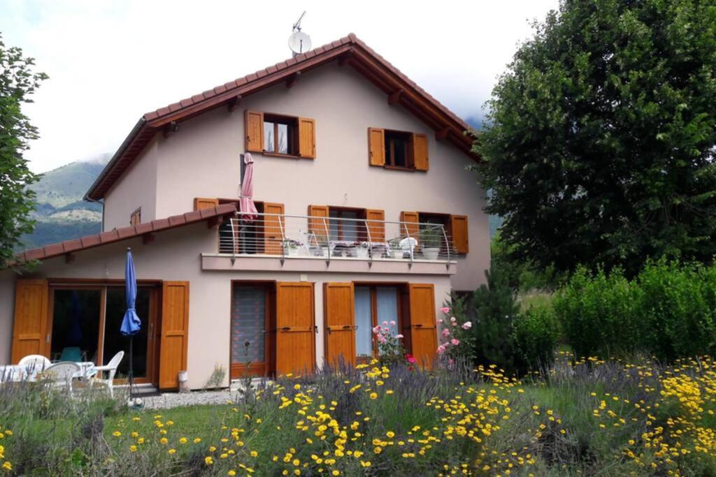 Gite "Entre Champsaur Et Valgodemard" Saint-Jacques-en-Valgodemard Kültér fotó